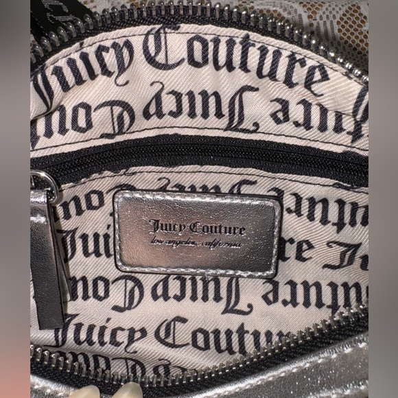 🚩SOLD🚩Juicy Couture Puff Roll Crossbody Bag w/ Accessory Pouch (Silver) NWT - Picture 5 of 5